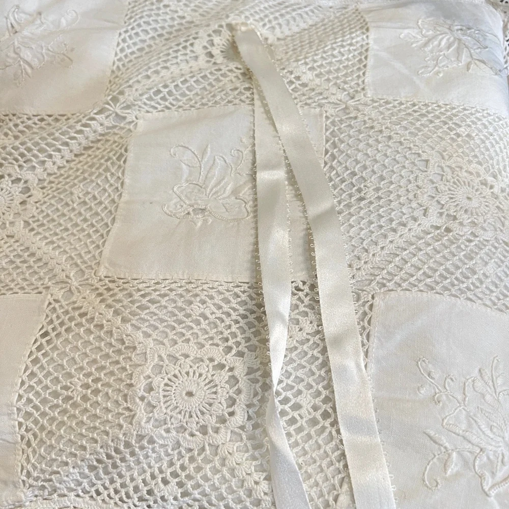 Vintage Handmade‎ Crocheted Embroidered Cream Color Throw Pillows Two Set
